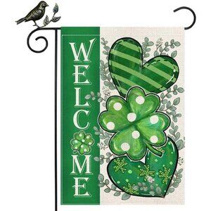 St Patricks Day Garden Flag 12.5 x 18 Inch, Shamrock Hearts Welcome